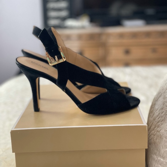 Michael Kors Heels - Picture 1 of 2